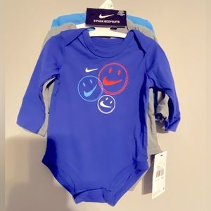 Boys Nike 3- pack bodysuits.